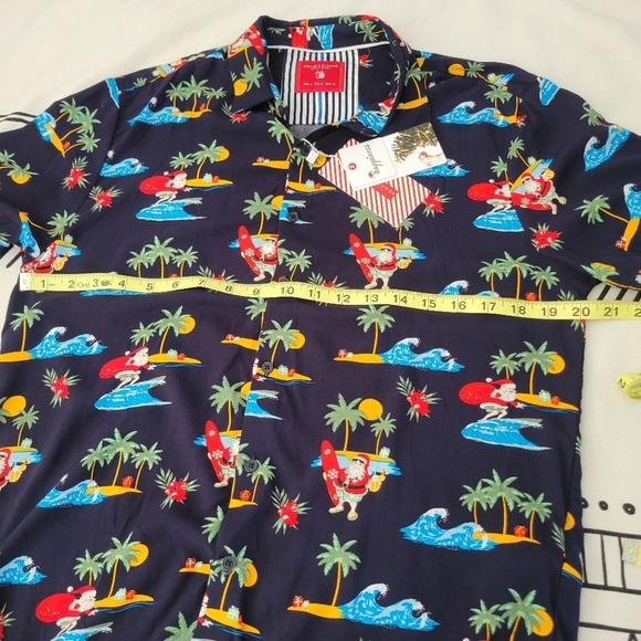 DENIM & FLOWER BUTTON UP MEN'S HAWAIIAN SHIRT SURFING SANTA Navy Blue Size S - Picture 4 of 8